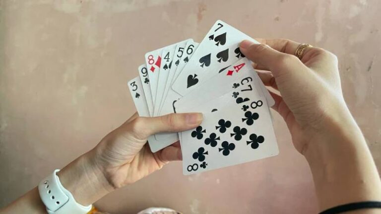 Ý Nghĩa Mơ Thấy Đánh Bài? Đánh Số Nào?